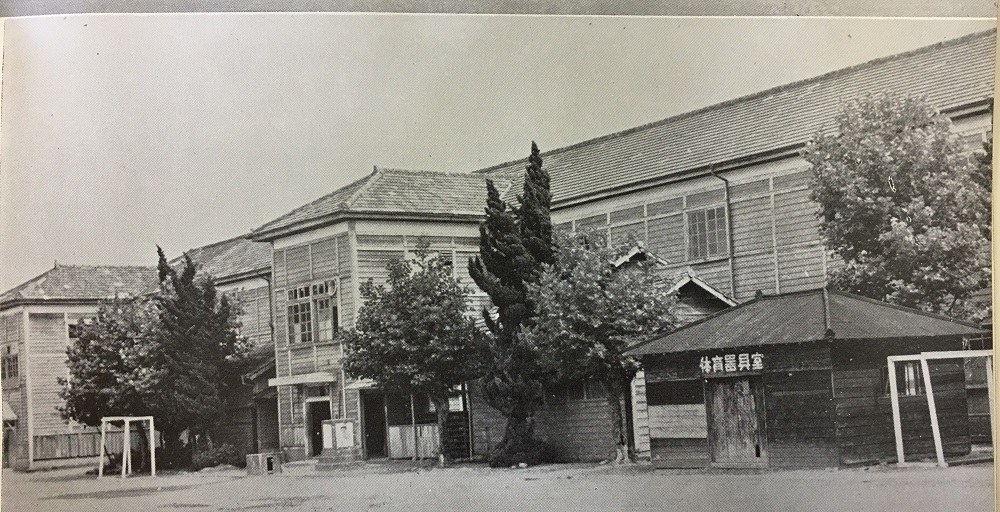 木造の旧校舎